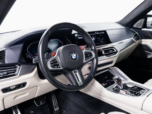 Used 2023 BMW X5 M image 8