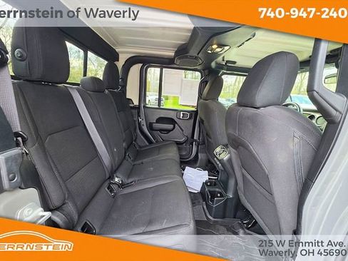 Used 2023 Jeep Gladiator Sport image 25