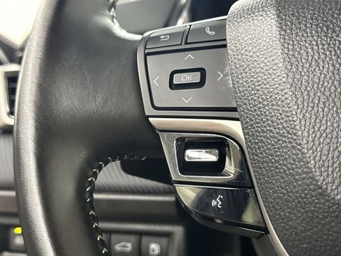 Used 2025 Toyota Camry SE FWD image 45