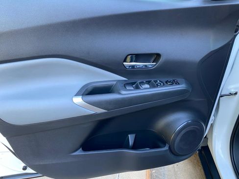 Used 2021 Nissan Kicks SR FWD image 21