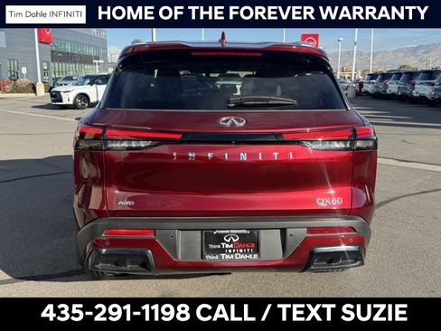 Certified 2025 INFINITI QX60 Luxe w/ Vision Package image 9
