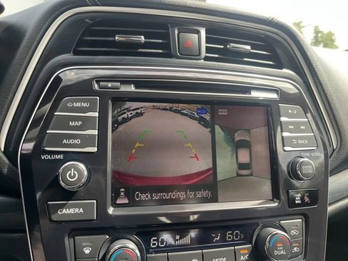 Used 2023 Nissan Maxima Platinum w/ Sport Mat Group FWD image 16