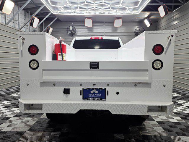 Used 2024 RAM 3500 Tradesman w/ Chrome Appearance Group AWD/4WD image 7