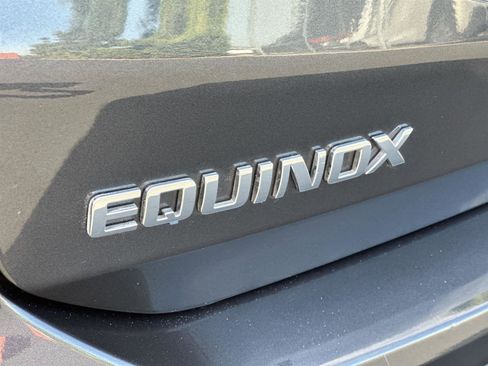 Used 2022 Chevrolet Equinox LS w/ LS Convenience Package image 7