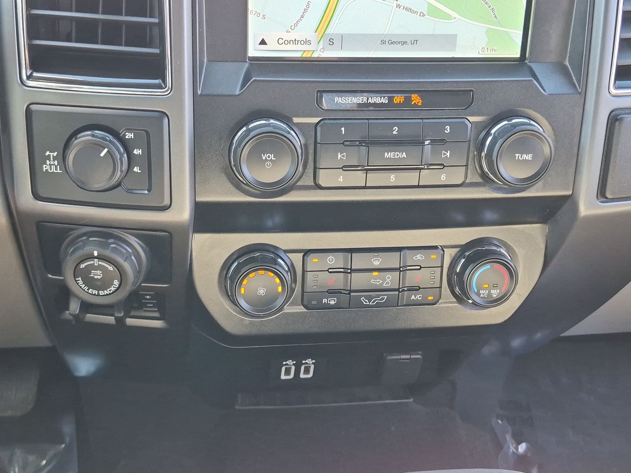 Used 2019 Ford F150 XLT w/ Equipment Group 302A Luxury AWD/4WD image 25