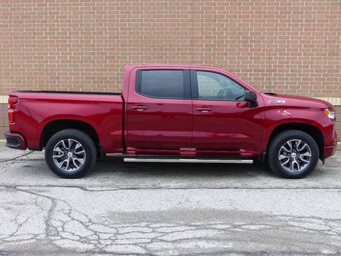 Used 2024 Chevrolet Silverado 1500 RST AWD/4WD image 11