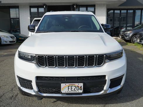 Used 2023 Jeep Grand Cherokee L Laredo RWD image 4