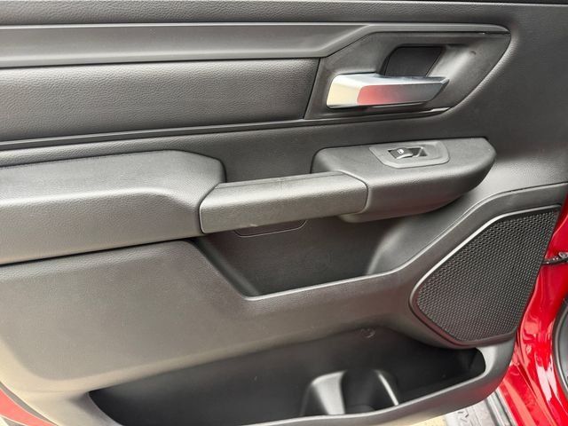 New 2026 RAM 1500 Express AWD/4WD image 14