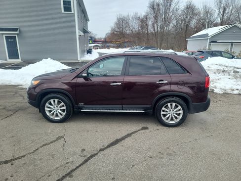 Used 2011 Kia Sorento EX w/ Premium Pkg image 4