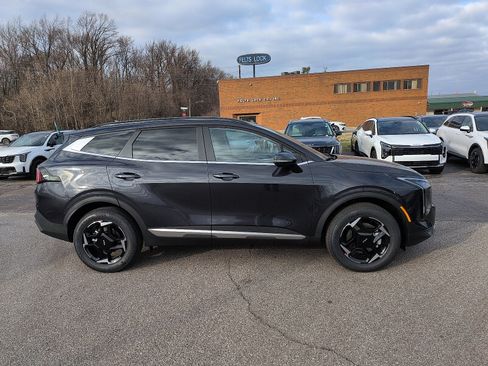 New 2026 Kia Sportage EX image 2