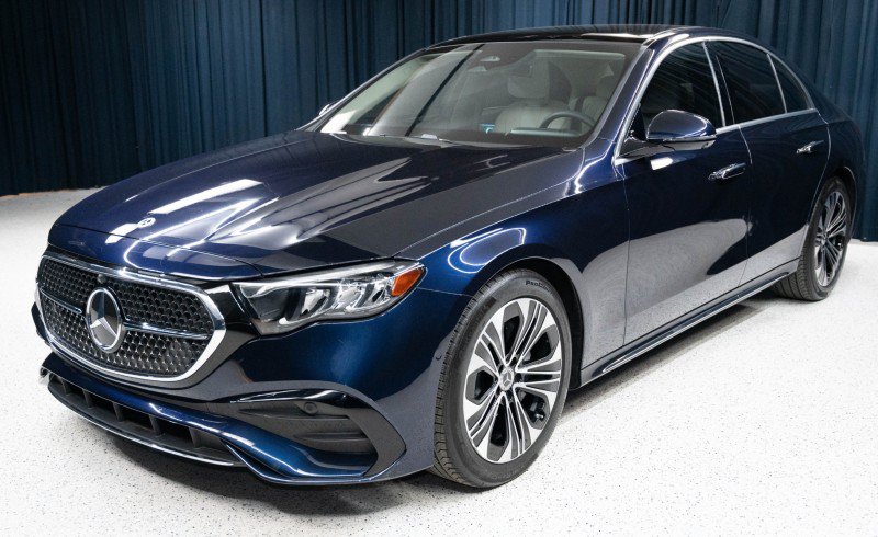 Certified 2025 Mercedes-Benz E 350 4MATIC Sedan image 1