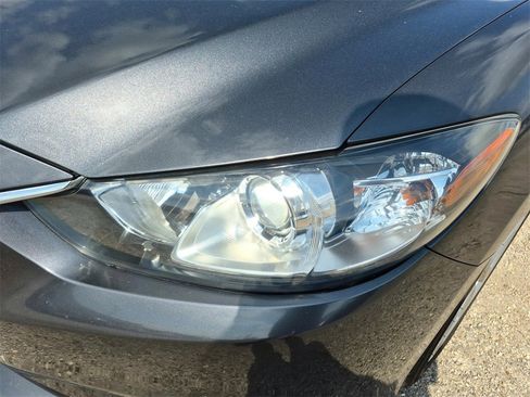 Used 2016 MAZDA MAZDA6 Touring image 11