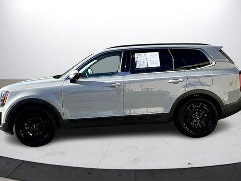 Used 2022 Kia Telluride SX w/ Nightfall Edition Package image 5