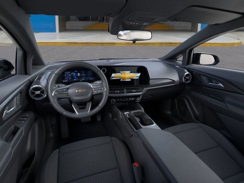 New 2026 Chevrolet Equinox EV LT image 15
