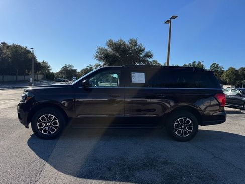 Used 2024 Ford Expedition Max XLT image 4