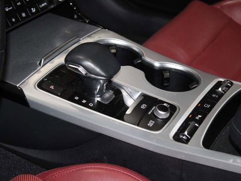 Used 2020 Kia Stinger GT2 image 11