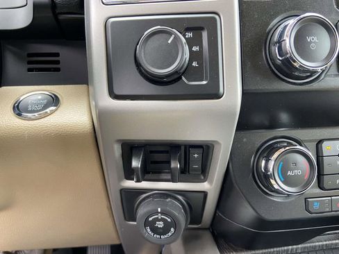 Used 2021 Ford F250 Lariat w/ Lariat Ultimate Package image 19