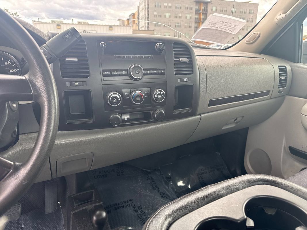 Used 2013 Chevrolet Silverado 2500 W/T AWD/4WD image 10