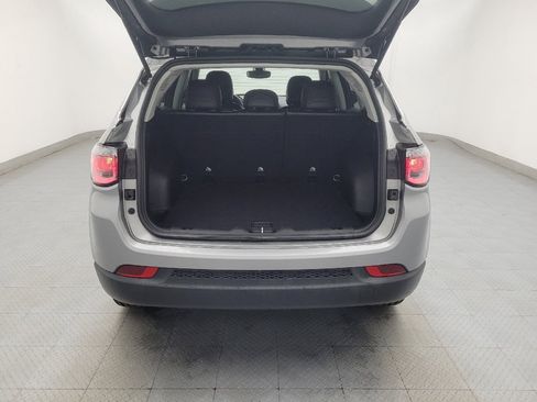 Used 2021 Jeep Compass Latitude image 29