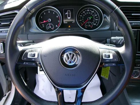 Used 2019 Volkswagen Golf Alltrack SEL AWD/4WD image 15