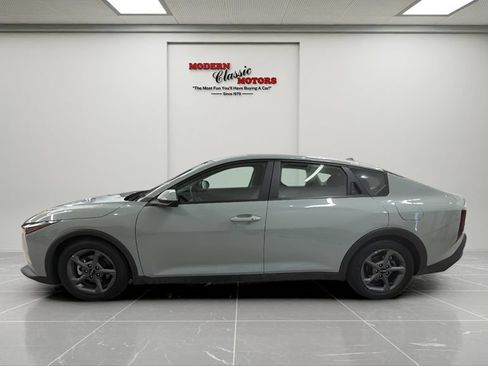 Used 2025 Kia K4 FWD image 2