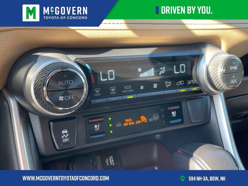 Used 2025 Toyota RAV4 Limited w/ Advanced Technology Package AWD/4WD image 18