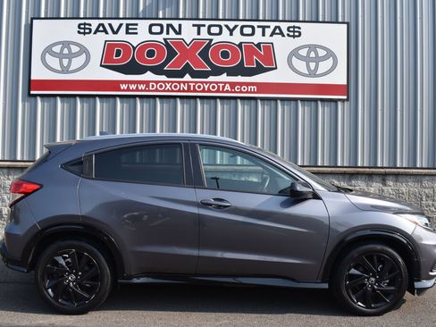 Used 2021 Honda HR-V Sport image 8