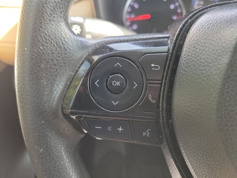 Certified 2022 Toyota RAV4 LE image 28