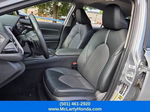 Used 2024 Toyota Camry SE FWD image 7