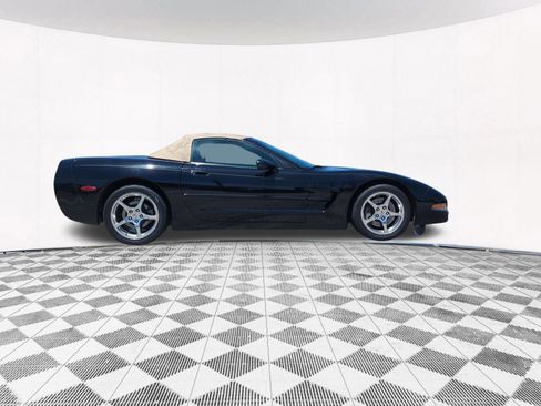 Used 1999 Chevrolet Corvette Convertible w/ Memory Pkg RWD image 6