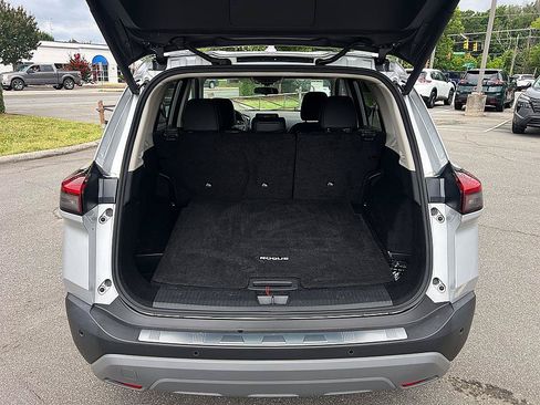Certified 2023 Nissan Rogue SV w/ SV Premium B Package FWD image 15