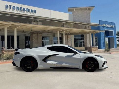 Used 2022 Chevrolet Corvette Stingray Preferred Cpe w/ Z51 Performance Package image 3