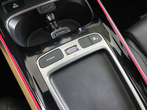 Used 2026 Mercedes-Benz GLB 250 4MATIC image 28