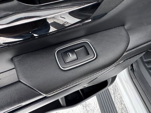 Used 2022 RAM 1500 Limited w/ Body-Colour Bumper Group image 28