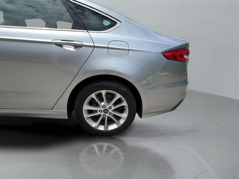 Used 2020 Ford Fusion Energi Titanium FWD image 36