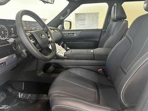 New 2026 INFINITI QX80 4WD image 19