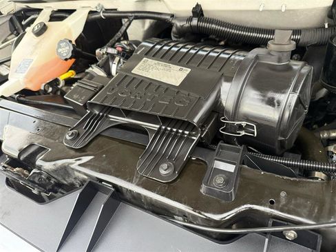 Used 2016 GMC Savana 3500 LT w/ LT Preferred Equipment Group image 17