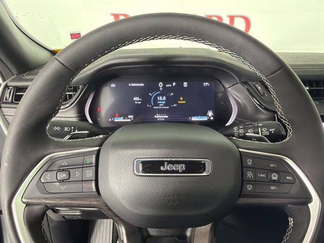 Used 2026 Jeep Grand Cherokee Limited w/ Limited Altitude Package AWD/4WD image 23