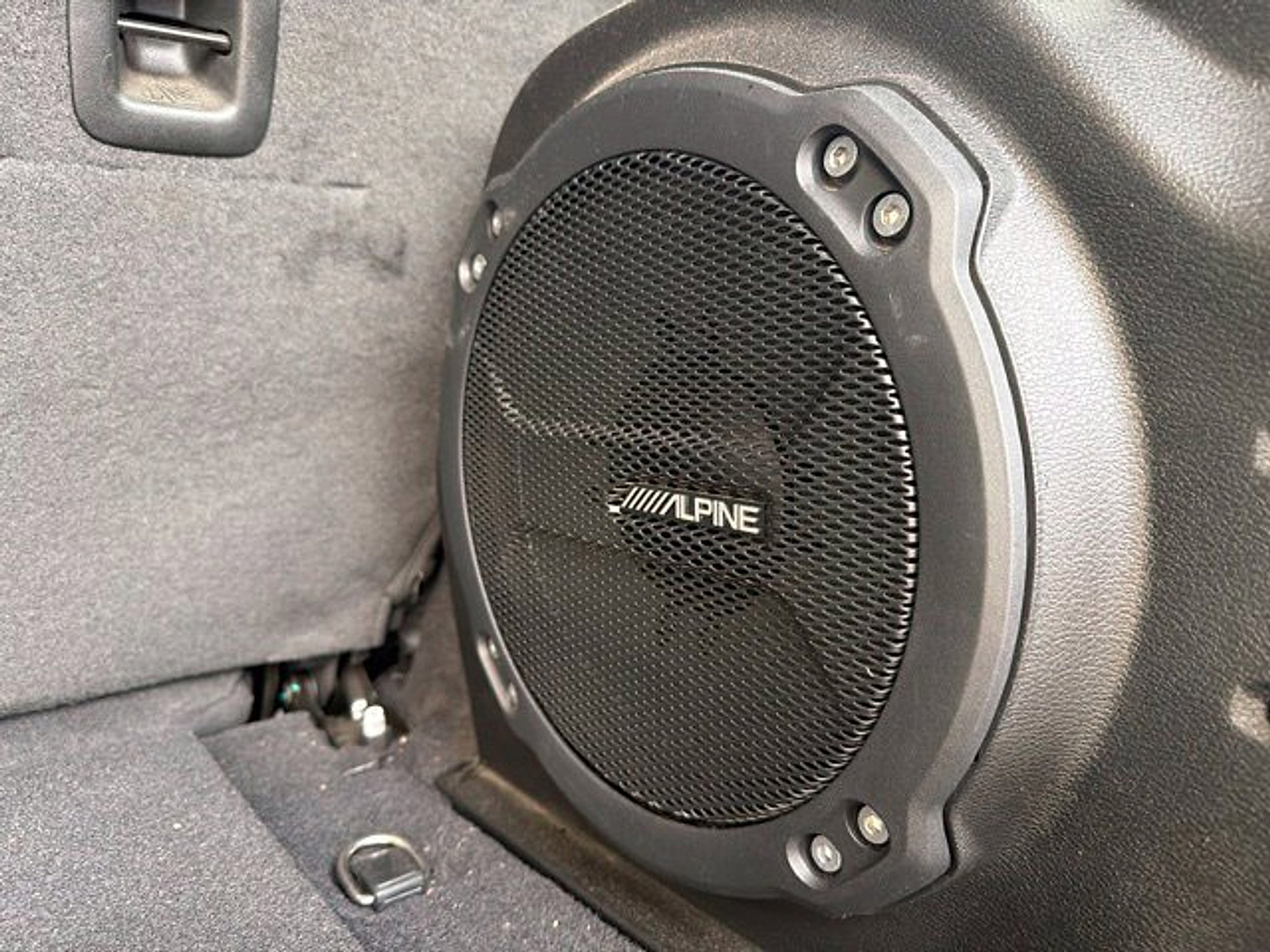 Used 2022 Jeep Wrangler Unlimited Sport w/ Sun And Sound Package AWD/4WD image 10