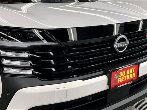 New 2026 Nissan Kicks SR w/ SR Premium Package image 14