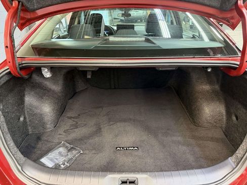 Used 2025 Nissan Altima 2.5 SV w/ SV Premium Package FWD image 23