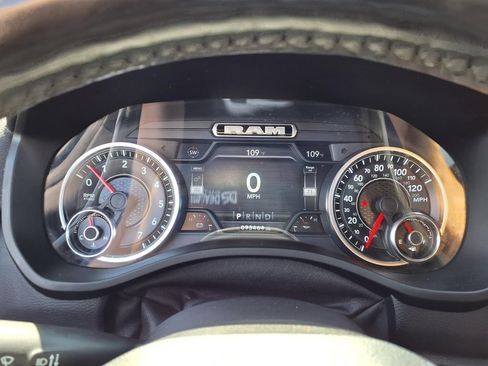 Used 2019 RAM 1500 Big Horn AWD/4WD image 4