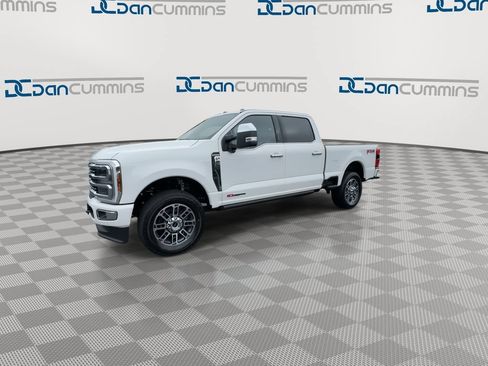 New 2026 Ford F250 Platinum w/ Platinum Plus Package AWD/4WD image 4