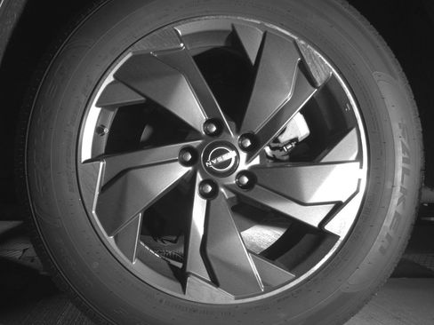 Used 2025 Nissan Rogue SV image 14