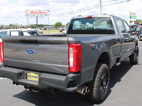 Used 2024 Ford F350 XL AWD/4WD image 9