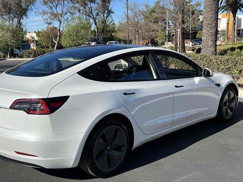 Used 2021 Tesla Model 3 Standard Range Plus image 47