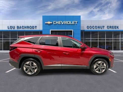 Used 2025 Hyundai Tucson SEL FWD image 9