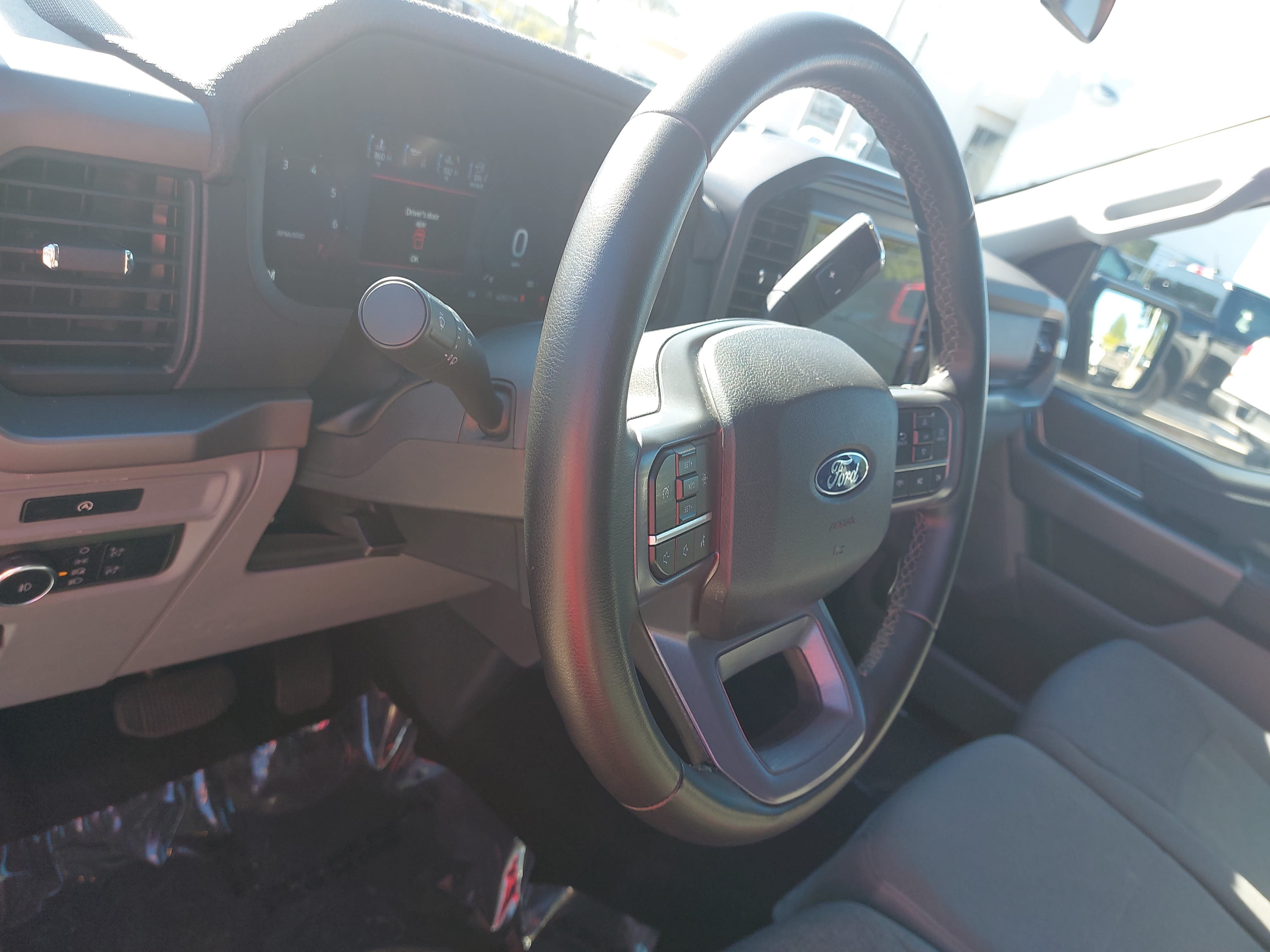 Used 2025 Ford F150 XLT w/ Equipment Group 301A Standard AWD/4WD image 15