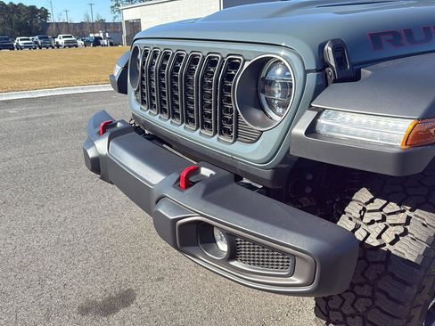 New 2025 Jeep Gladiator Rubicon image 12