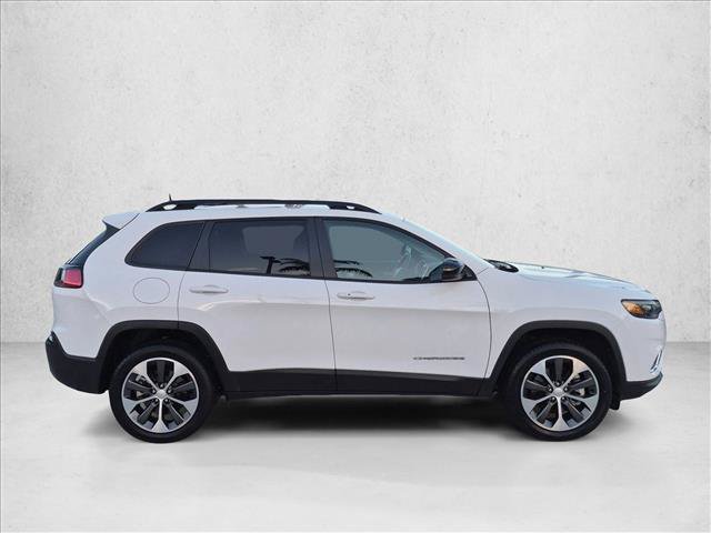 Used 2022 Jeep Cherokee Limited w/ Elite Package AWD/4WD image 4